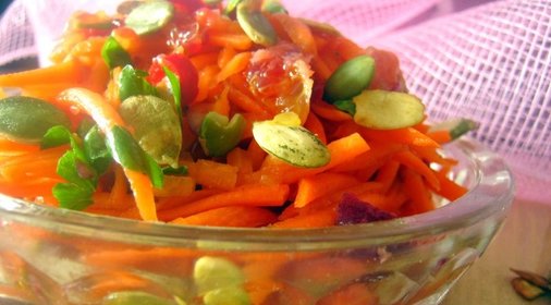 Салат из моркови и красного апельсина Солнечный