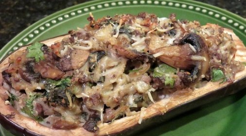 Баклажаны, фаршированные фаршем и грибами