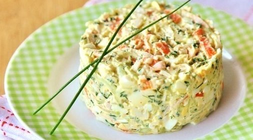 Салат из яиц и зеленого лука