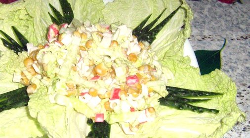 Салат из пекинской капусты