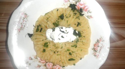 Картофельное пюре со сметаной и зеленью