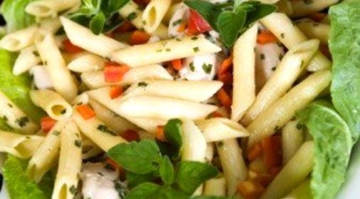 Пенне с перцем и моцареллой
