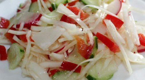 Витаминный салат из свежих овощей