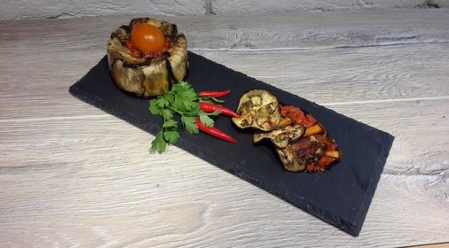 Лазанья из баклажанов с сыром Моцарелла и грибами лисичками