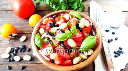 Салат с фасолью и помидорами