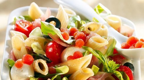 Итальянский салат с макаронами