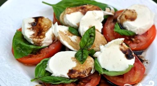 Салат Каприз