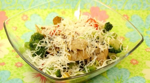 Горячий салат с пармезаном