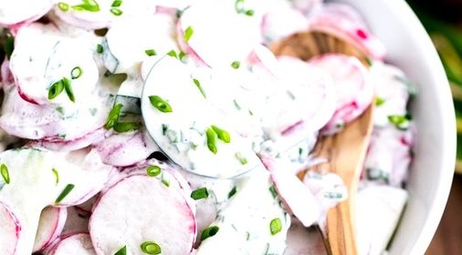 Салат огуречный с редиской