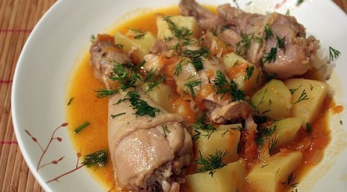 Индейка с яблоками в мультиварке