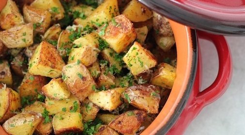 Картофель, запеченный с травами