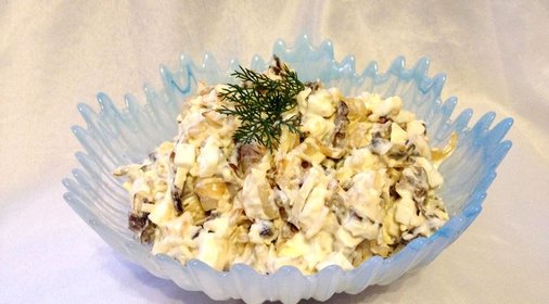 Салат с сушеными грибами