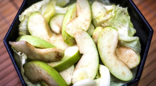 Яблочный салат