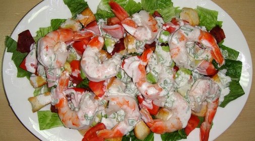 Клубный салат с креветками